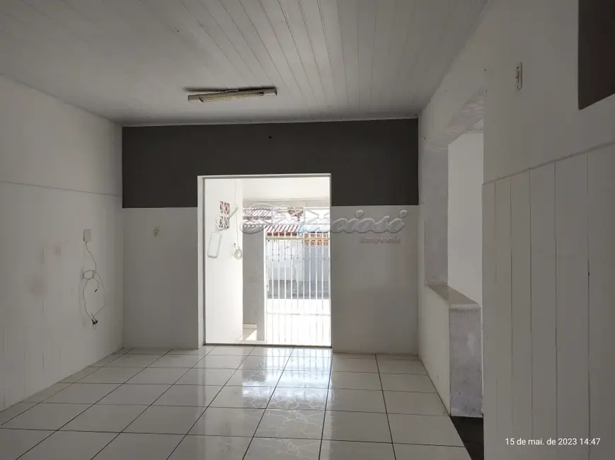 Casa com 3 quartos à venda, 242m2 em Jardim Fogaça, Itapetininga - SP - imagem 5 Foto 5 de Casa com 3 quartos à venda, 242m2 em Jardim Fogaça, Itapetininga - SP