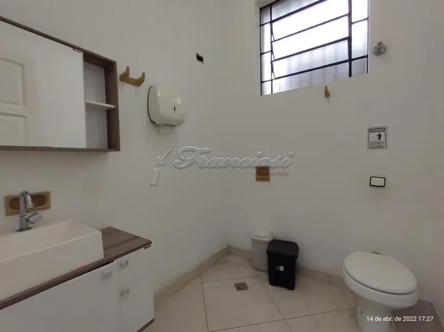 Loja para alugar, 247m2 em Centro, Itapetininga - SP - imagem 8 Foto 8 de Loja para alugar, 247m2 em Centro, Itapetininga - SP