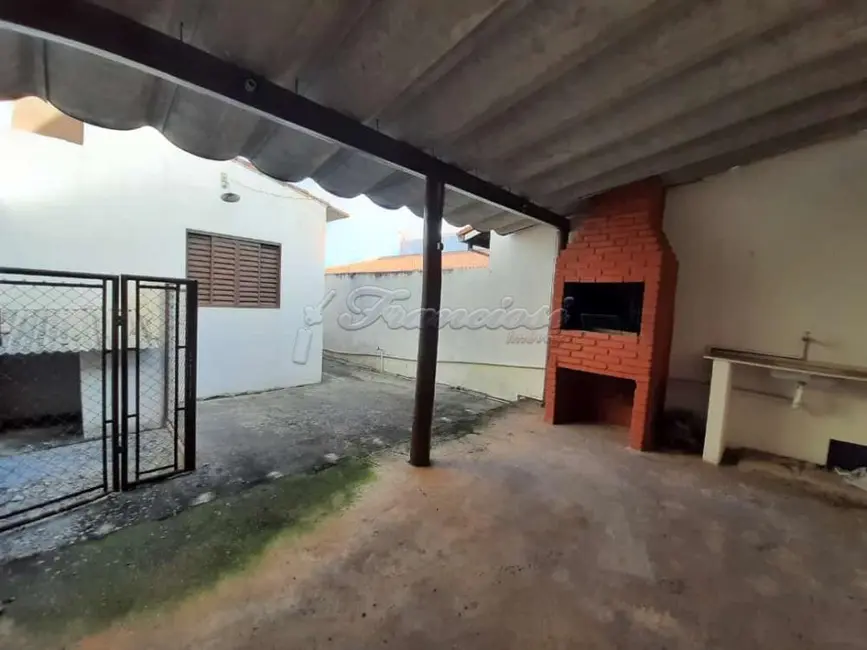 Casa com 3 quartos à venda, 150m2 em Vila Santana, Itapetininga - SP - imagem 9 Foto 9 de Casa com 3 quartos à venda, 150m2 em Vila Santana, Itapetininga - SP