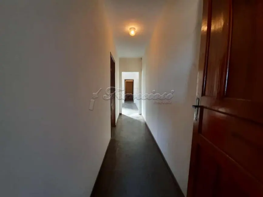 Foto 1 de Casa com 3 quartos à venda, 150m2 em Vila Santana, Itapetininga - SP