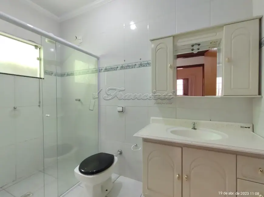 Foto 9 de Casa com 3 quartos à venda, 300m2 em Vila Carolina, Itapetininga - SP