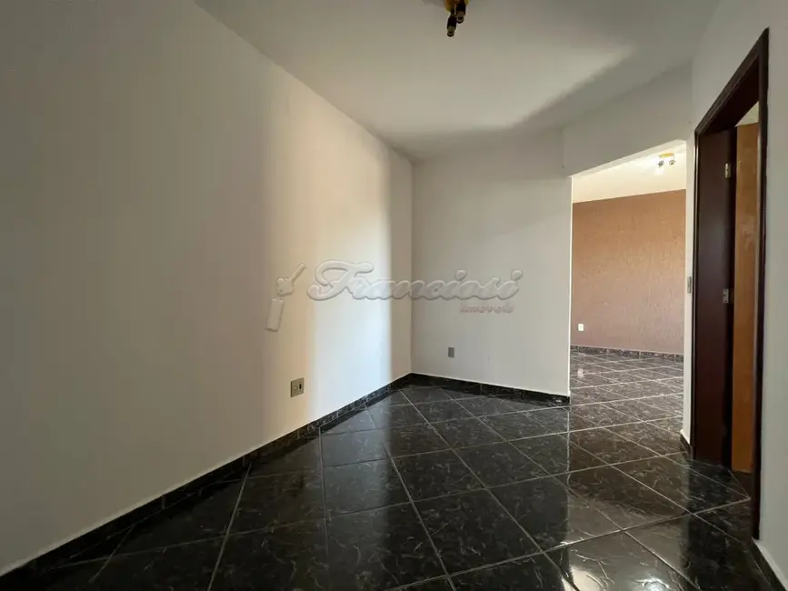 Casa com 4 quartos à venda, 407m2 em Itapetininga - SP - imagem 7 Foto 7 de Casa com 4 quartos à venda, 407m2 em Itapetininga - SP