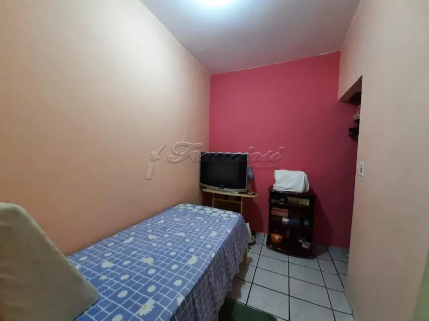 Casa com 2 quartos à venda, 131m2 em Vila Piedade, Itapetininga - SP - imagem 4 Foto 4 de Casa com 2 quartos à venda, 131m2 em Vila Piedade, Itapetininga - SP