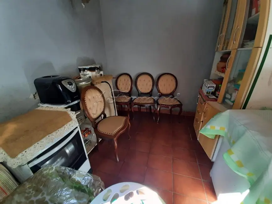 Casa com 2 quartos à venda, 131m2 em Vila Piedade, Itapetininga - SP - imagem 8 Foto 8 de Casa com 2 quartos à venda, 131m2 em Vila Piedade, Itapetininga - SP