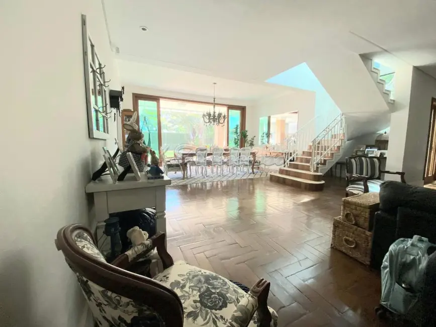 Casa com 3 quartos à venda, 439m2 em Jardim Colombo, Itapetininga - SP - imagem 8 Foto 8 de Casa com 3 quartos à venda, 439m2 em Jardim Colombo, Itapetininga - SP