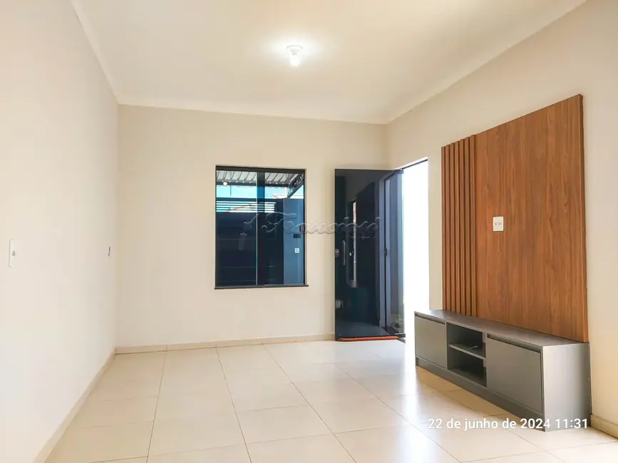 Foto 2 de Casa com 2 quartos à venda, 180m2 em Vila Nastri, Itapetininga - SP