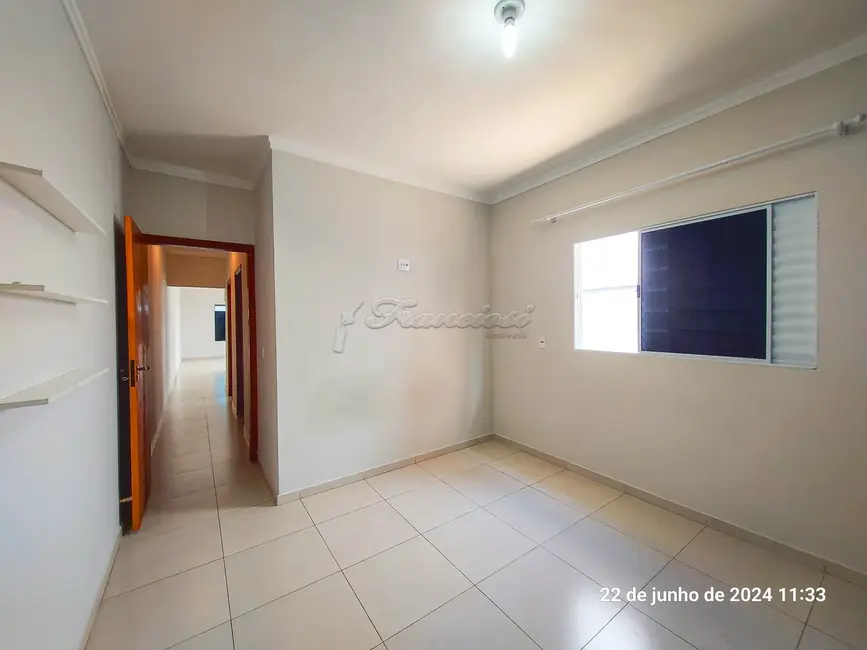 Casa com 2 quartos à venda, 180m2 em Vila Nastri, Itapetininga - SP - imagem 8 Foto 8 de Casa com 2 quartos à venda, 180m2 em Vila Nastri, Itapetininga - SP