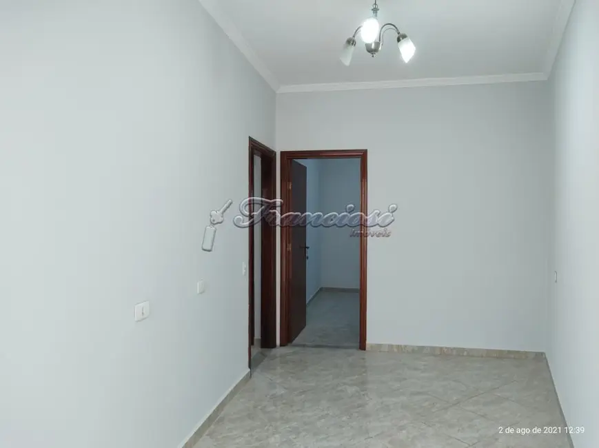 Casa com 4 quartos à venda, 217m2 em Vila Nova Itapetininga, Itapetininga - SP - imagem 8 Foto 8 de Casa com 4 quartos à venda, 217m2 em Vila Nova Itapetininga, Itapetininga - SP