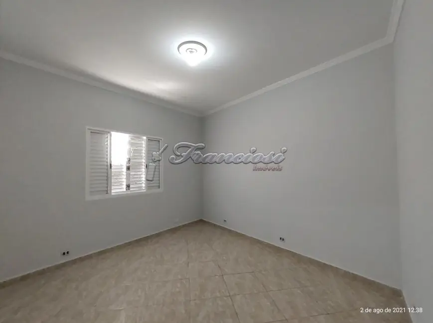 Casa com 4 quartos à venda, 217m2 em Vila Nova Itapetininga, Itapetininga - SP - imagem 4 Foto 4 de Casa com 4 quartos à venda, 217m2 em Vila Nova Itapetininga, Itapetininga - SP