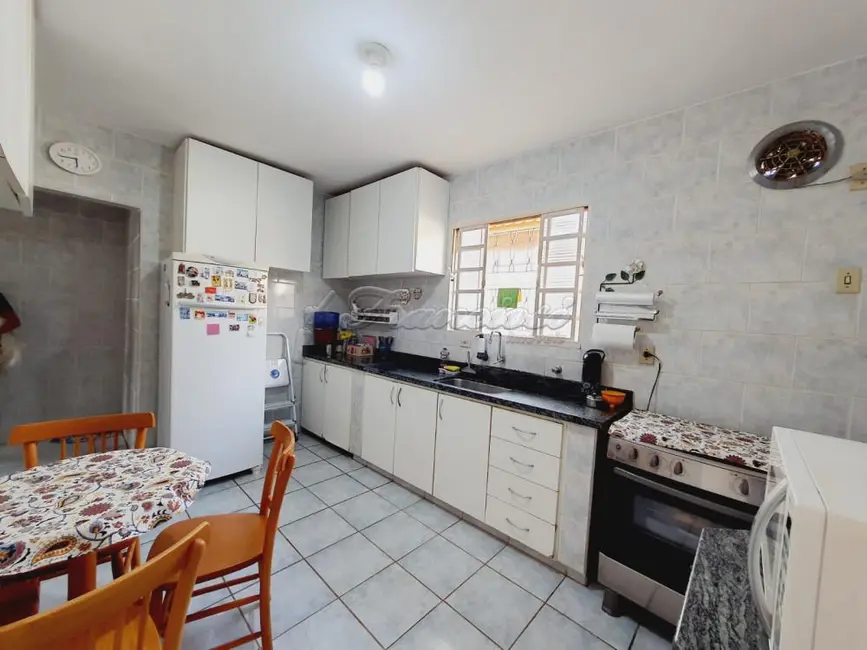 Casa com 3 quartos à venda, 201m2 em Jardim Mesquita, Itapetininga - SP - imagem 5 Foto 5 de Casa com 3 quartos à venda, 201m2 em Jardim Mesquita, Itapetininga - SP