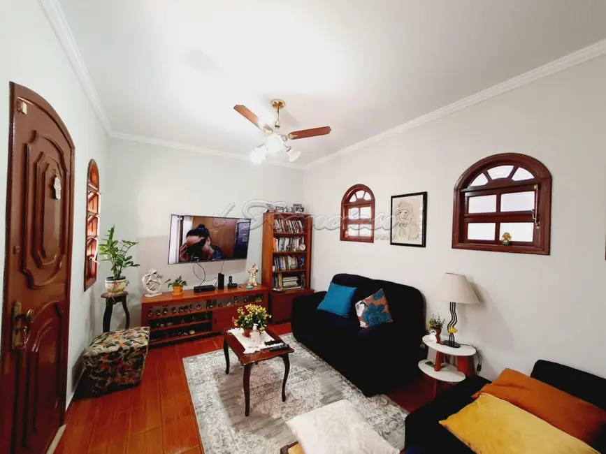 Foto 2 de Casa com 3 quartos à venda, 201m2 em Jardim Mesquita, Itapetininga - SP