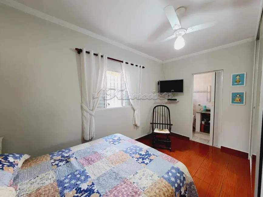Casa com 3 quartos à venda, 201m2 em Jardim Mesquita, Itapetininga - SP - imagem 8 Foto 8 de Casa com 3 quartos à venda, 201m2 em Jardim Mesquita, Itapetininga - SP