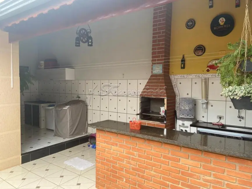 Casa com 2 quartos à venda, 150m2 em Jardim Leonel, Itapetininga - SP - imagem 3 Foto 3 de Casa com 2 quartos à venda, 150m2 em Jardim Leonel, Itapetininga - SP