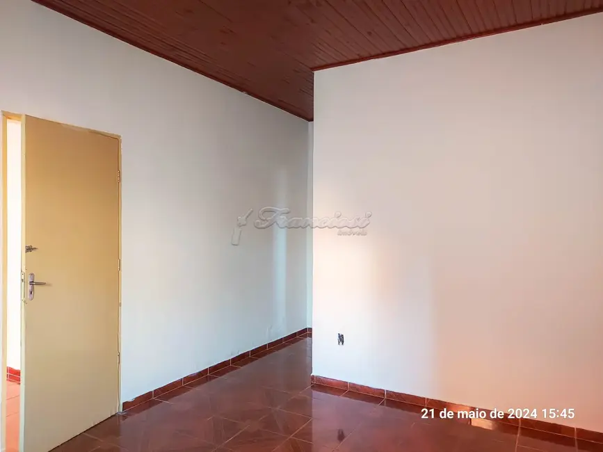 Foto 9 de Casa com 3 quartos para alugar, 111m2 em Itapetininga - SP