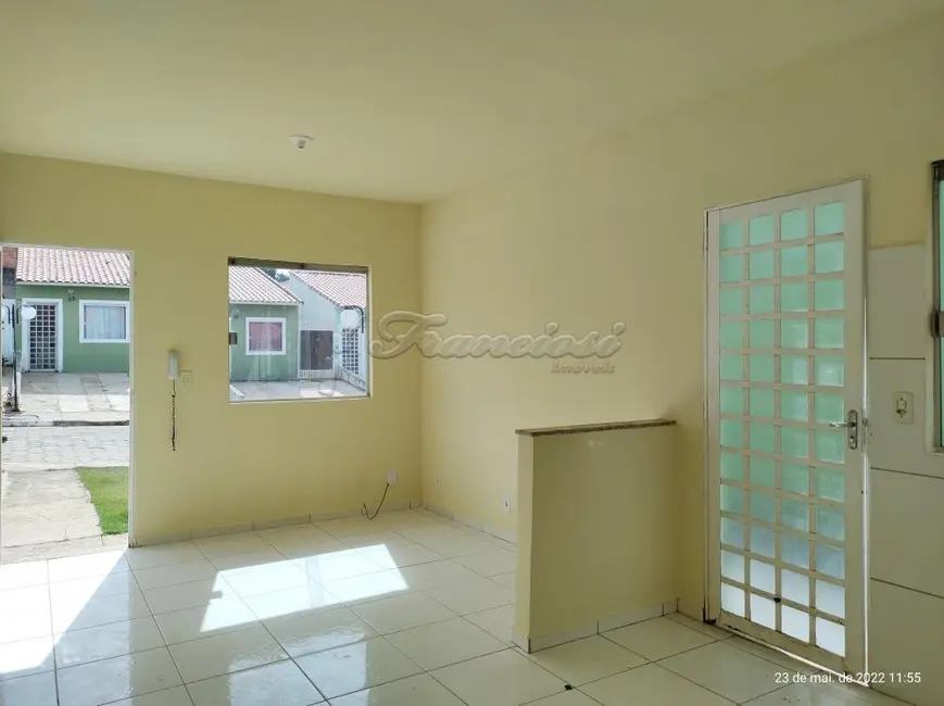 Foto 2 de Casa de Condomínio com 2 quartos à venda, 45m2 em Vila Belo Horizonte, Itapetininga - SP