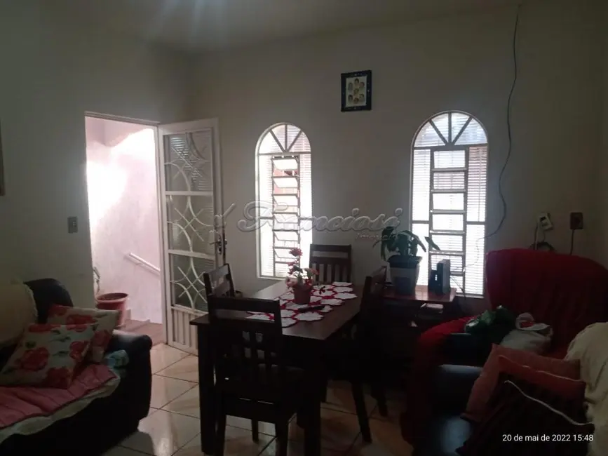 Foto 2 de Casa com 3 quartos à venda, 15m2 em Vila Vendramini, Itapetininga - SP