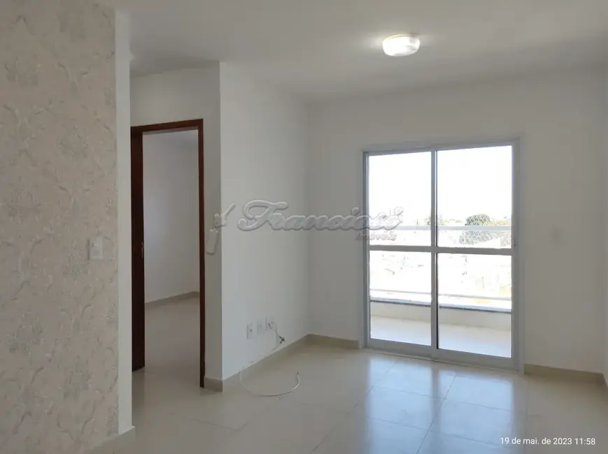 Foto 1 de Apartamento com 2 quartos para alugar, 58m2 em Itapetininga - SP