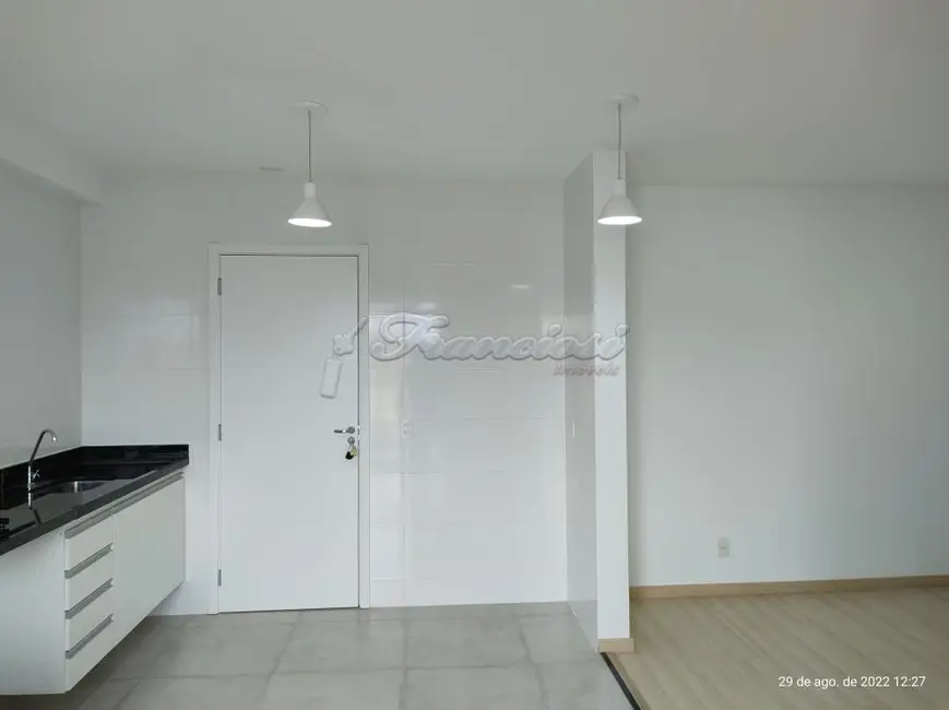 Foto 2 de Apartamento com 1 quarto para alugar, 40m2 em Vila Carolina, Itapetininga - SP