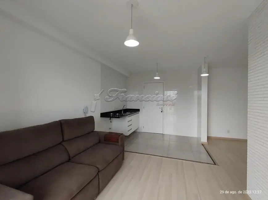 Foto 3 de Apartamento com 1 quarto para alugar, 40m2 em Vila Carolina, Itapetininga - SP