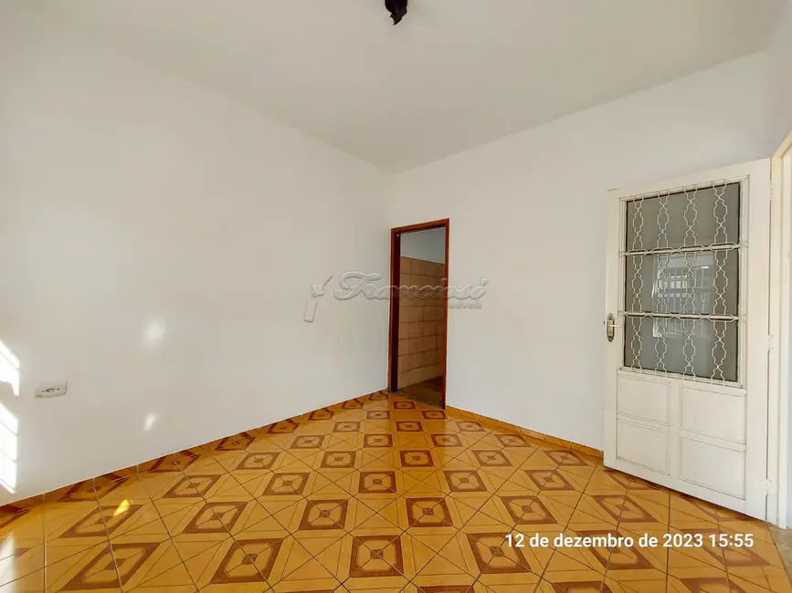 Foto 2 de Casa com 3 quartos à venda, 225m2 em Itapetininga - SP