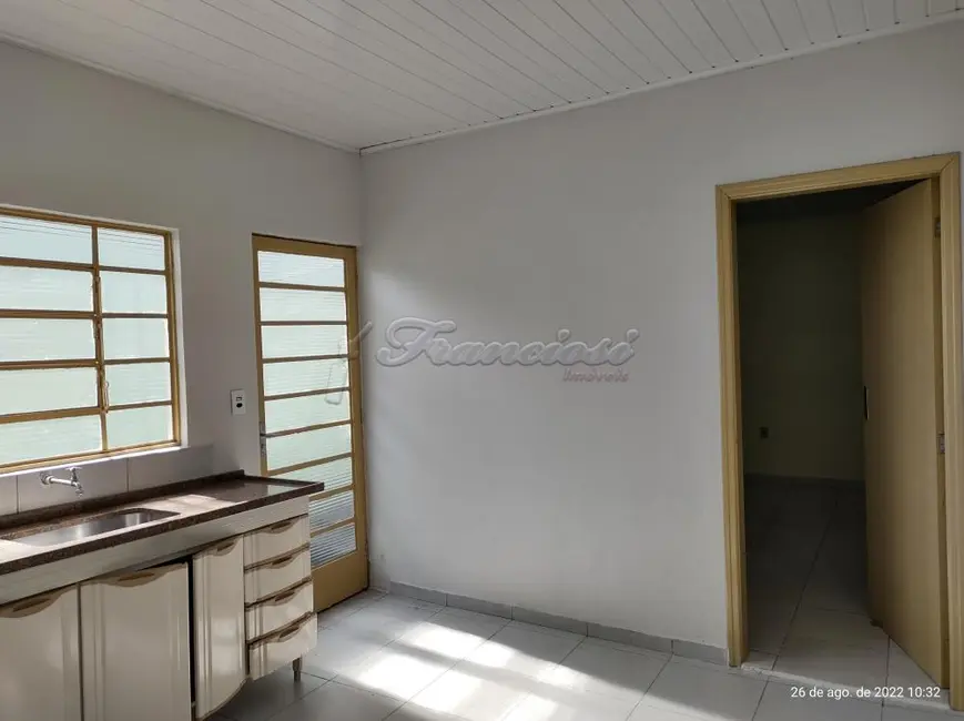 Foto 4 de Casa com 2 quartos à venda, 150m2 em Jardim das Rosas, Itapetininga - SP