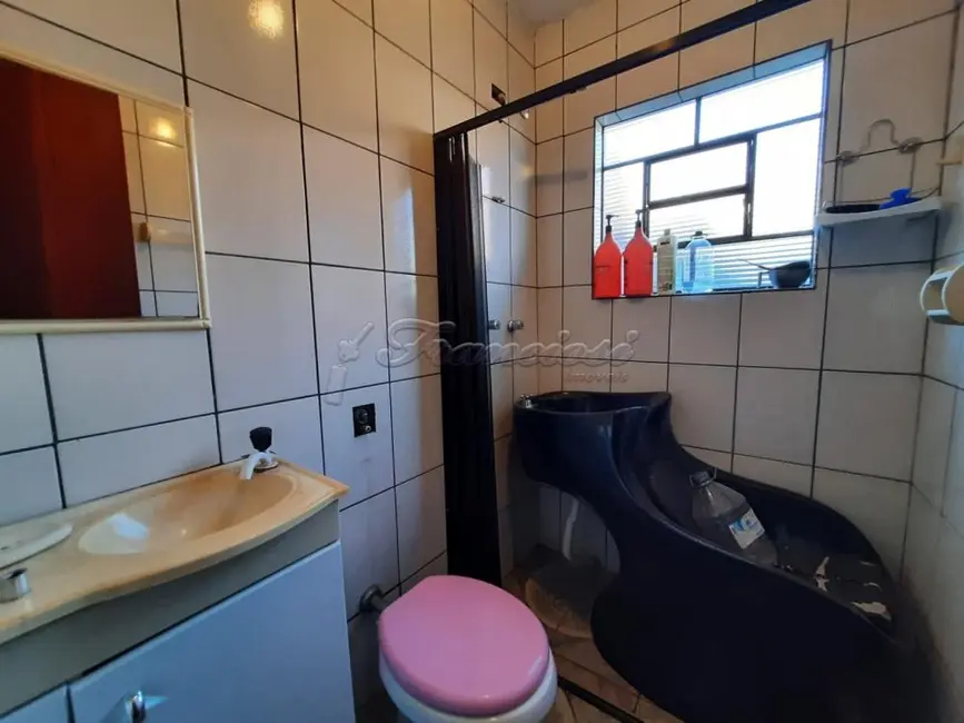 Foto 8 de Casa com 3 quartos à venda, 150m2 em Vila Santana, Itapetininga - SP