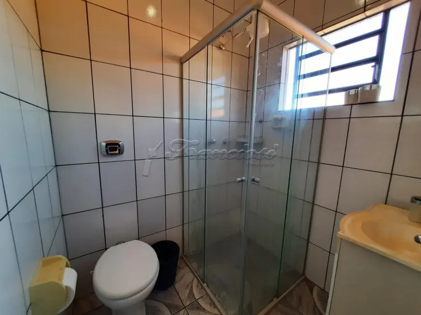 Foto 5 de Casa com 3 quartos à venda, 150m2 em Vila Santana, Itapetininga - SP