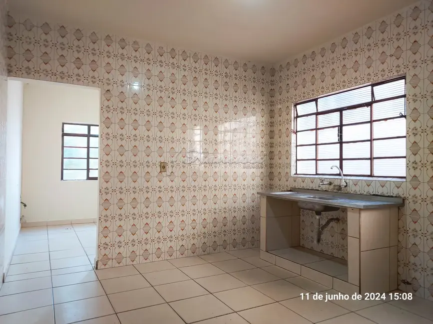 Casa com 2 quartos para alugar, 81m2 em Vila Nova Itapetininga, Itapetininga - SP - imagem 3 Foto 3 de Casa com 2 quartos para alugar, 81m2 em Vila Nova Itapetininga, Itapetininga - SP