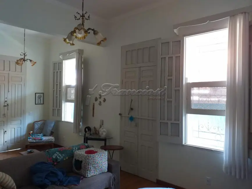 Casa com 4 quartos à venda, 320m2 em Centro, Lins - SP - imagem 4 Foto 4 de Casa com 4 quartos à venda, 320m2 em Centro, Lins - SP