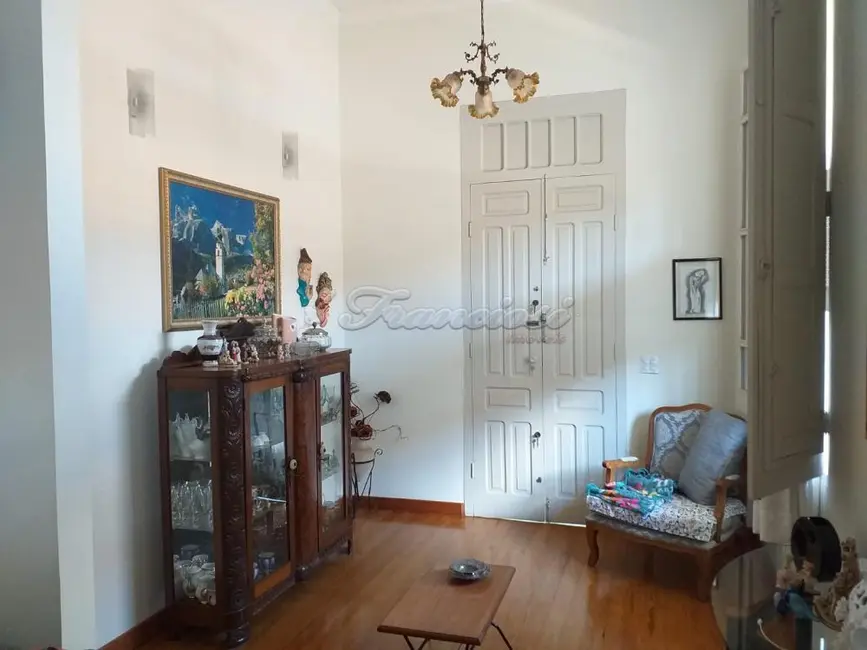 Casa com 4 quartos à venda, 320m2 em Centro, Lins - SP - imagem 5 Foto 5 de Casa com 4 quartos à venda, 320m2 em Centro, Lins - SP