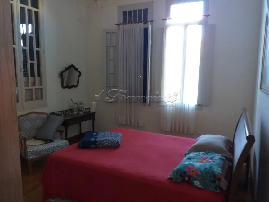 Casa com 4 quartos à venda, 320m2 em Centro, Lins - SP - imagem 9 Foto 9 de Casa com 4 quartos à venda, 320m2 em Centro, Lins - SP