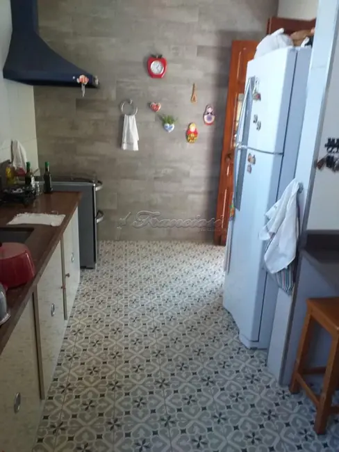 Casa com 4 quartos à venda, 320m2 em Centro, Lins - SP - imagem 7 Foto 7 de Casa com 4 quartos à venda, 320m2 em Centro, Lins - SP