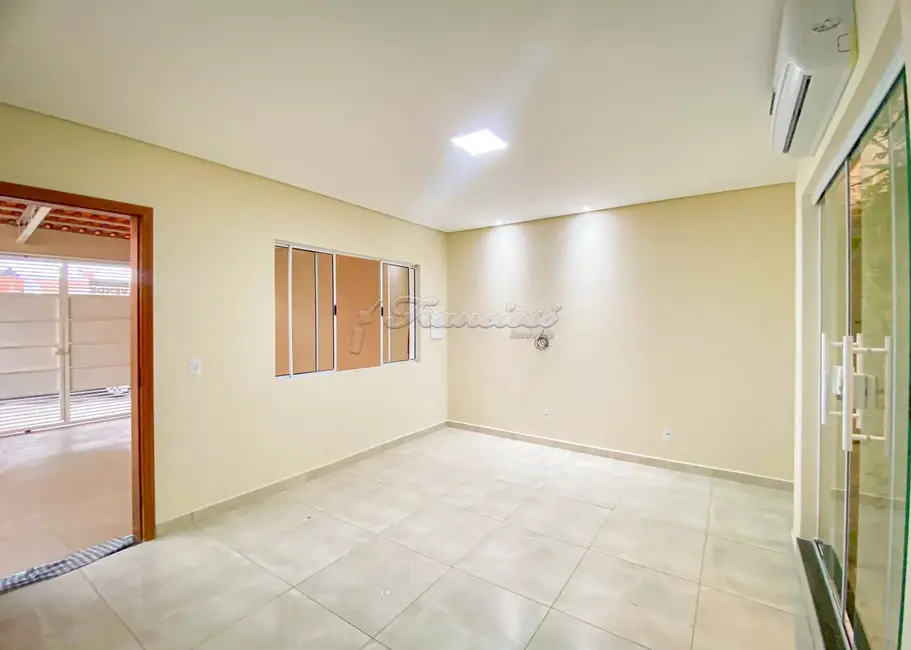 Foto 2 de Casa com 2 quartos à venda, 150m2 em Itapetininga - SP