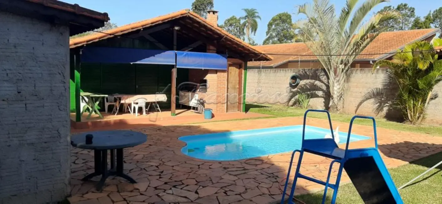 Chácara com 3 quartos à venda, 143m2 em Estância Conceição, Itapetininga - SP - imagem 9 Foto 9 de Chácara com 3 quartos à venda, 143m2 em Estância Conceição, Itapetininga - SP