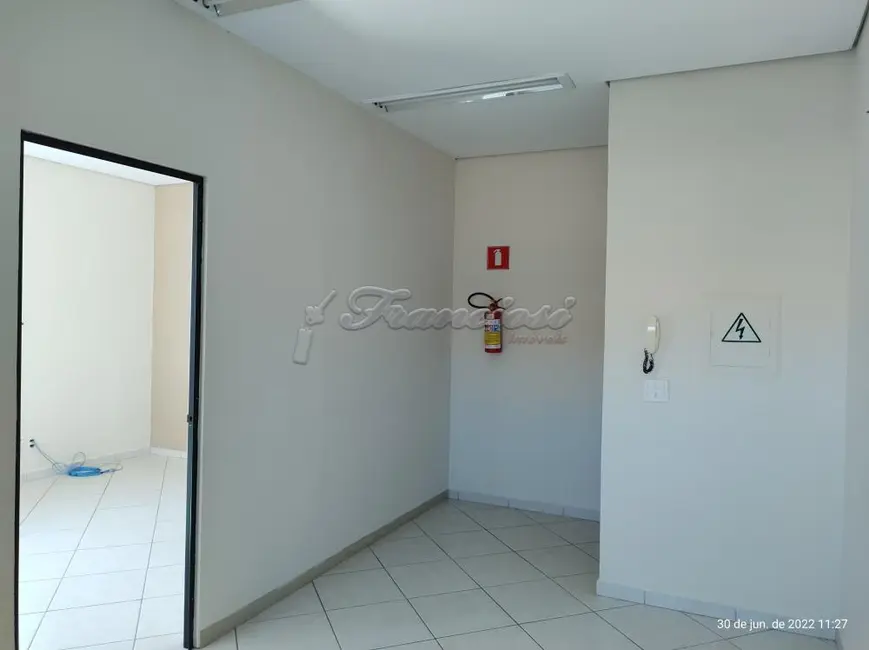 Foto 2 de Prédio Inteiro para alugar, 29m2 em Centro, Itapetininga - SP