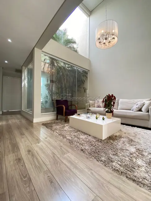 Foto 1 de Casa de Condomínio à venda, 300m2 em Jardim Marabá, Itapetininga - SP