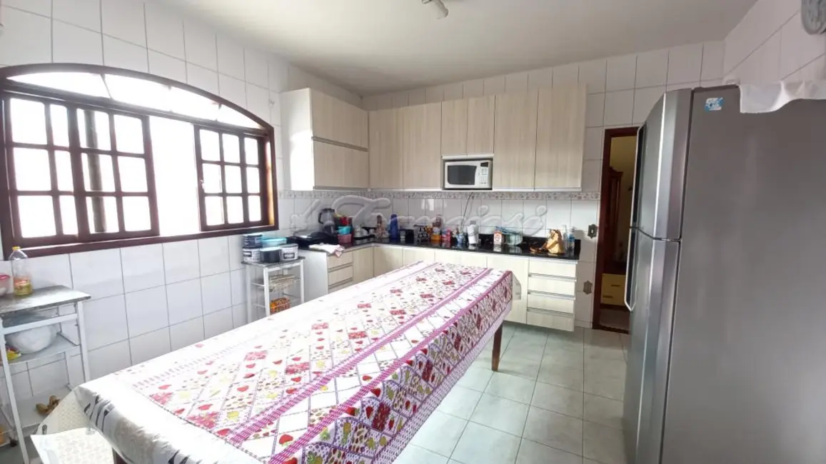 Casa com 3 quartos à venda, 363m2 em Jardim Monte Santo, Itapetininga - SP - imagem 6 Foto 6 de Casa com 3 quartos à venda, 363m2 em Jardim Monte Santo, Itapetininga - SP