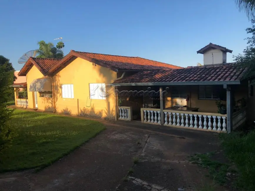 Foto 4 de Fazenda / Haras à venda, 350m2 em Centro, Angatuba - SP