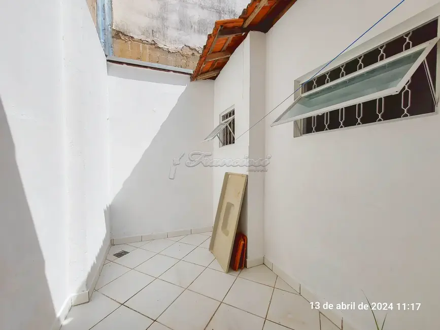 Prédio Inteiro para alugar, 218m2 em Centro, Itapetininga - SP - imagem 9 Foto 9 de Prédio Inteiro para alugar, 218m2 em Centro, Itapetininga - SP