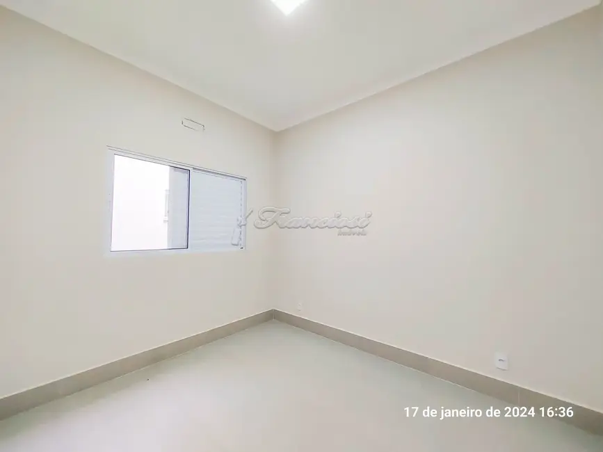 Casa de Condomínio com 3 quartos à venda, 188m2 em Vila Progresso, Itapetininga - SP - imagem 4 Foto 4 de Casa de Condomínio com 3 quartos à venda, 188m2 em Vila Progresso, Itapetininga - SP