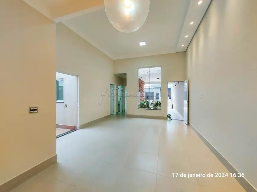 Casa de Condomínio com 3 quartos à venda, 188m2 em Vila Progresso, Itapetininga - SP - imagem 3 Foto 3 de Casa de Condomínio com 3 quartos à venda, 188m2 em Vila Progresso, Itapetininga - SP