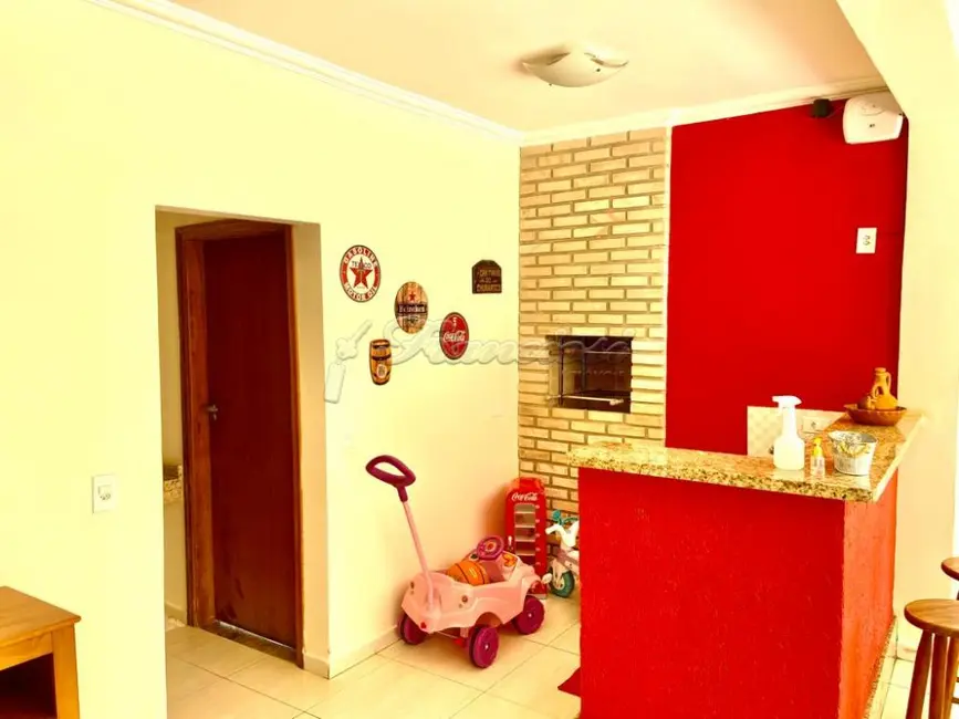 Casa com 3 quartos à venda, 450m2 em Vila Barth, Itapetininga - SP - imagem 6 Foto 6 de Casa com 3 quartos à venda, 450m2 em Vila Barth, Itapetininga - SP