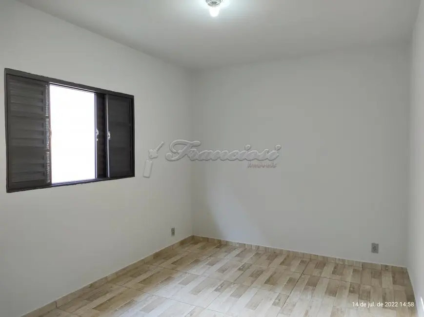 Casa com 2 quartos para alugar, 95m2 em Jardim Brasil, Itapetininga - SP - imagem 3 Foto 3 de Casa com 2 quartos para alugar, 95m2 em Jardim Brasil, Itapetininga - SP