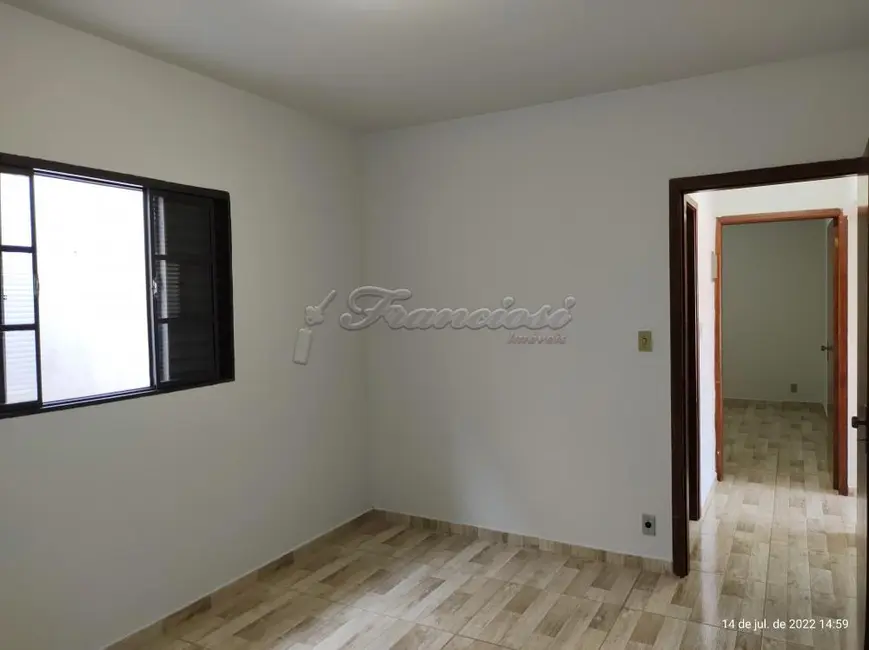 Casa com 2 quartos para alugar, 95m2 em Jardim Brasil, Itapetininga - SP - imagem 7 Foto 7 de Casa com 2 quartos para alugar, 95m2 em Jardim Brasil, Itapetininga - SP