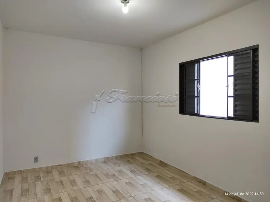 Casa com 2 quartos para alugar, 95m2 em Jardim Brasil, Itapetininga - SP - imagem 6 Foto 6 de Casa com 2 quartos para alugar, 95m2 em Jardim Brasil, Itapetininga - SP