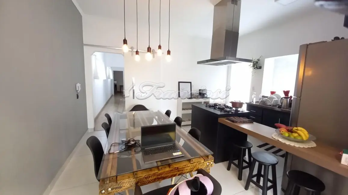 Foto 1 de Casa com 3 quartos à venda, 356m2 em Vila Aparecida, Itapetininga - SP