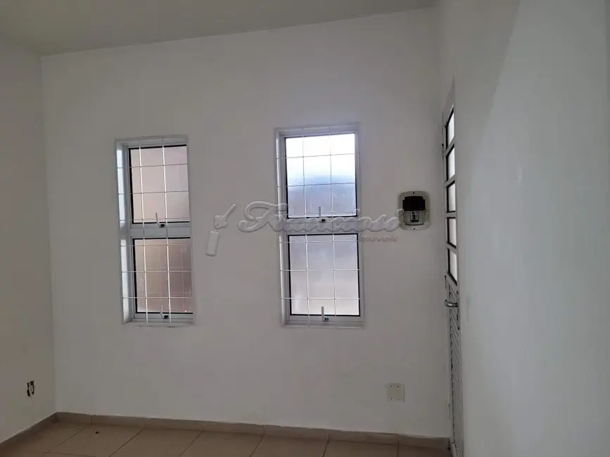 Foto 1 de Casa com 2 quartos à venda, 140m2 em Itapetininga - SP