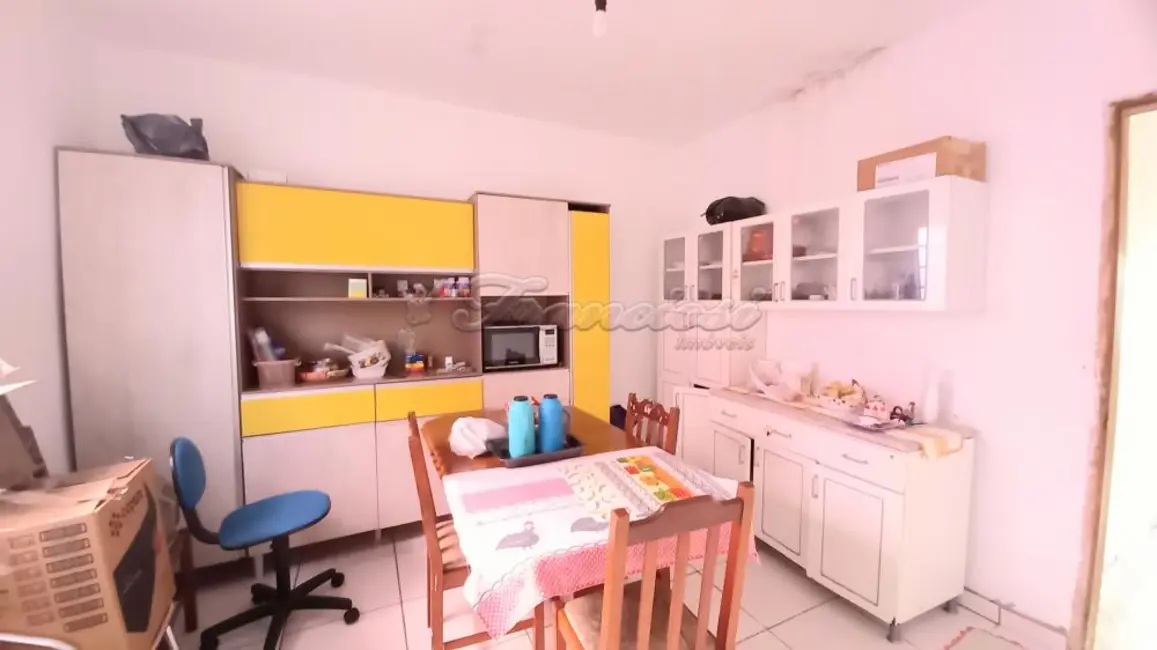 Casa com 4 quartos à venda, 249m2 em Itapetininga - SP - imagem 5 Foto 5 de Casa com 4 quartos à venda, 249m2 em Itapetininga - SP