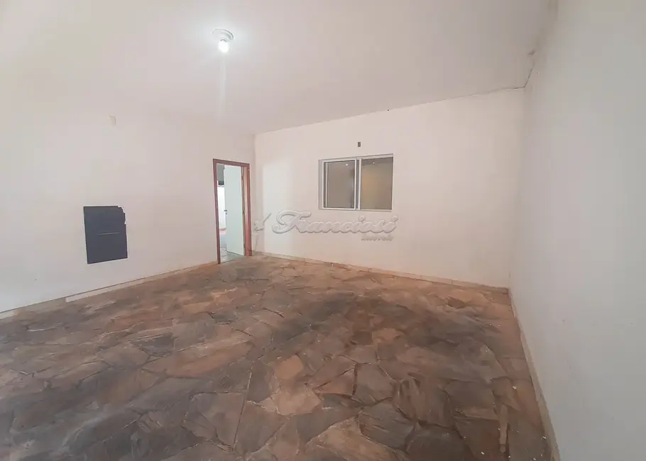 Foto 2 de Casa com 3 quartos à venda, 247m2 em Centro, Itapetininga - SP