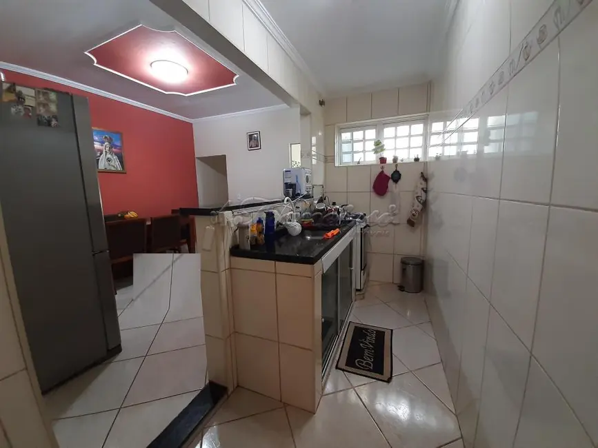 Casa com 2 quartos à venda, 160m2 em Jardim Fogaça, Itapetininga - SP - imagem 5 Foto 5 de Casa com 2 quartos à venda, 160m2 em Jardim Fogaça, Itapetininga - SP